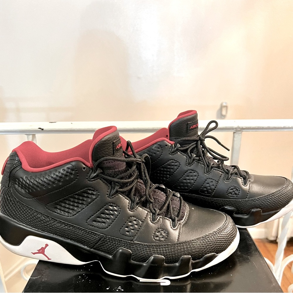 Air Jordan 9 Retro low